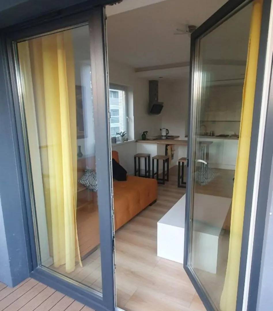 شقة Winogrady Apartament بوزنان بولندا